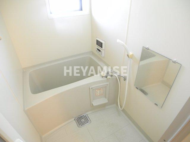 ファミリア久原の浴室|※室内画像は別号室のもの