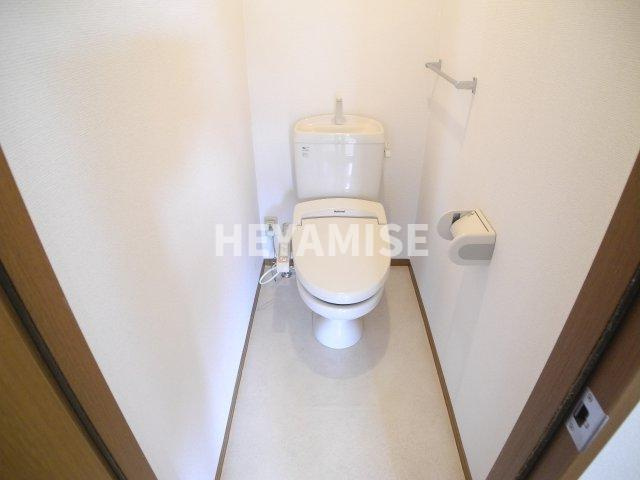 ファミリア久原のトイレ|※室内画像は別号室のもの