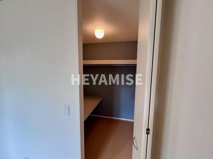 ファミーユ凪A棟の収納