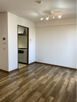 【居間・リビング】 | リバーサイド白髭