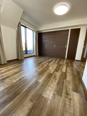 【居間・リビング】 | リバーサイド白髭