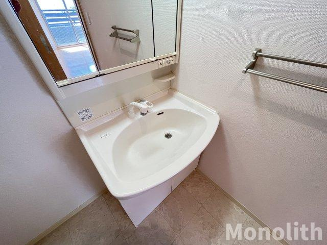 シャーメゾン泉ヶ丘の独立洗面台