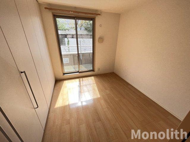 シャーメゾン泉ヶ丘の洋室