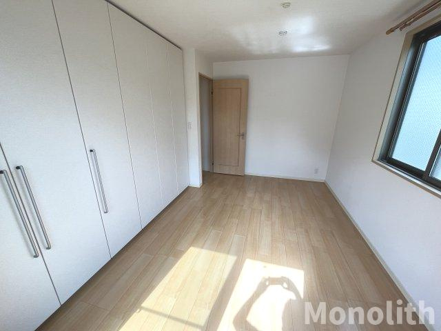 シャーメゾン泉ヶ丘の洋室