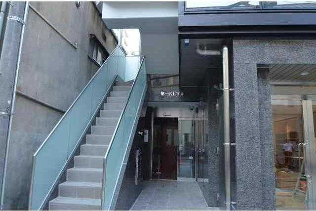 ディアコート蔵前のエントランス