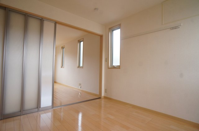 トレビアン燦の洋室