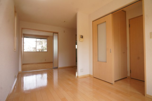 トレビアン燦の居間・リビング