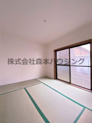 【和室】 | 　枚方市茄子作東町44戸建貸家 | 和室があると落ち着いた雰囲気になりますね
1階
