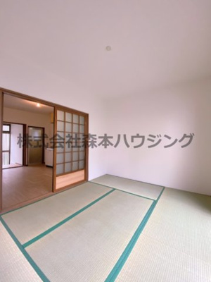 【和室】 | 　枚方市茄子作東町44戸建貸家 | 和室があると、家にあたたかい雰囲気が生まれます
1階