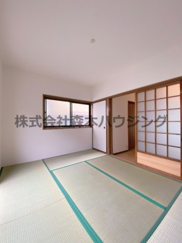 【和室】 | 　枚方市茄子作東町44戸建貸家 | きれいな和室です
1階