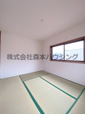 【和室】 | 　枚方市茄子作東町44戸建貸家 | い草の香りが落ち着く素敵な和室です
2階