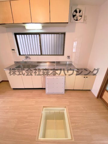【収納】 | 　枚方市茄子作東町44戸建貸家 | 床下収納です
