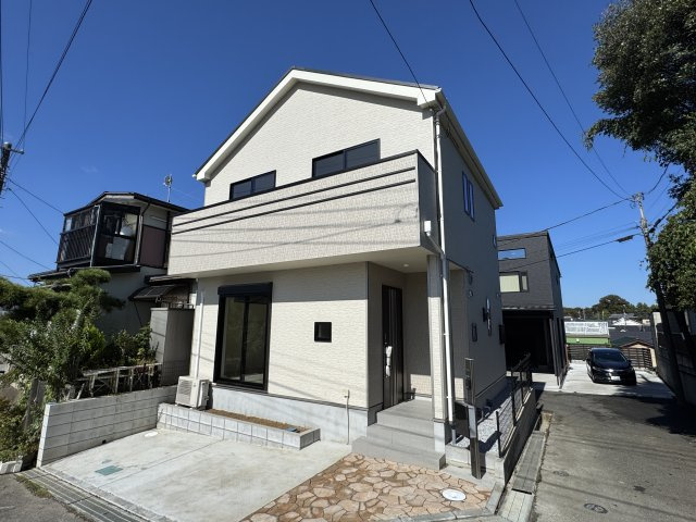 流山市平方新築戸建【新川小学校：8分】の外観|完成済み内覧可能です！！