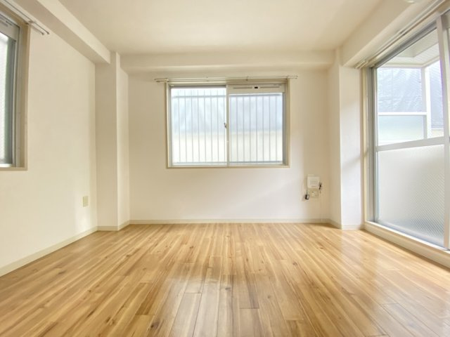 コート向森の居間・リビング