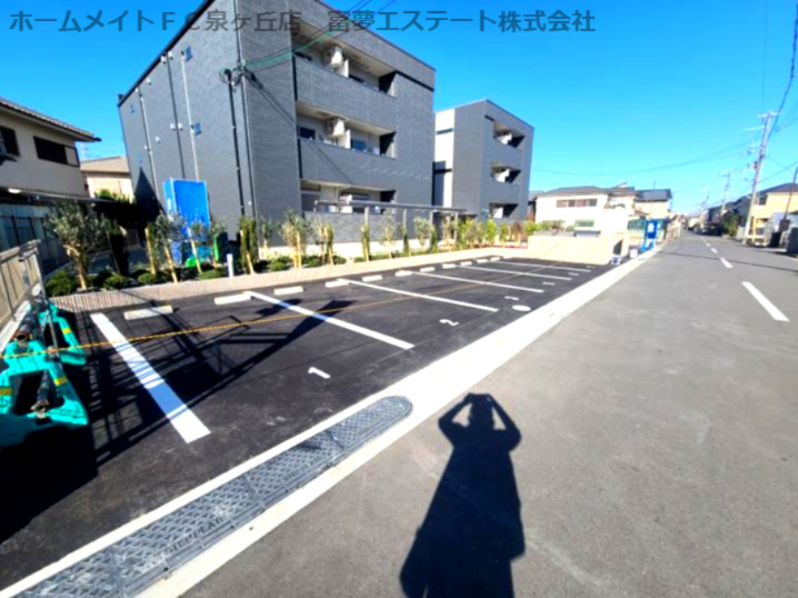 グランメゾンゆずり葉Ⅰ番館の駐車場