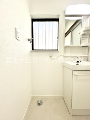 【ランドリースペース】 | 菊川市本所 中古戸建て | 洗濯機置き場