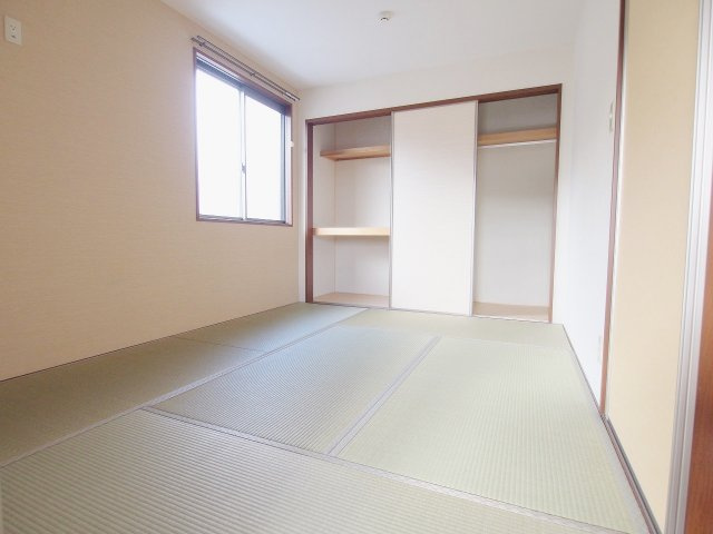 べルソー2番館の和室