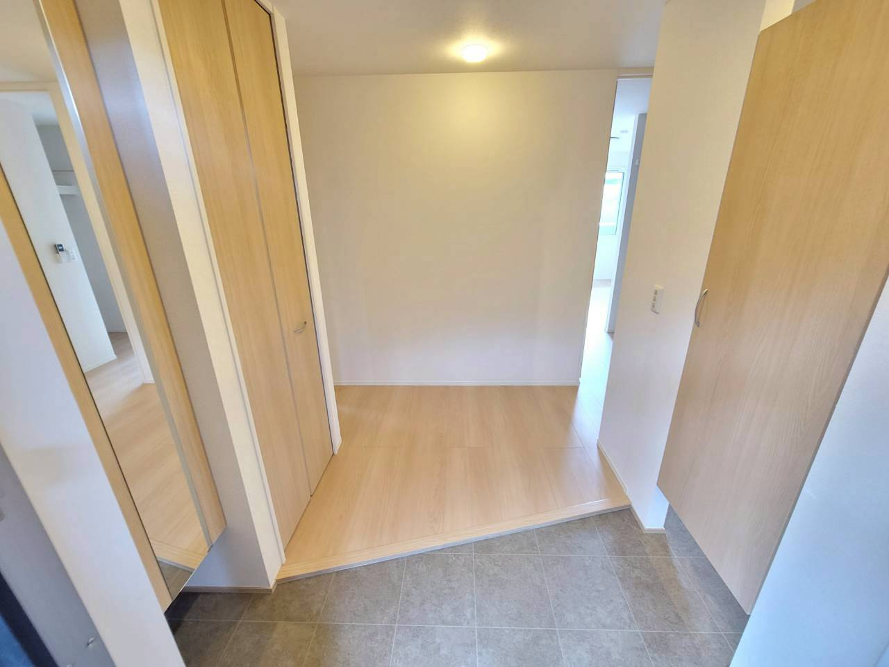 トリシアテラスの玄関|同タイプ参考