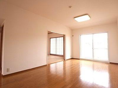 【洋室】 | Fujisakiハイム