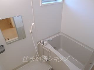 広島市安佐北区深川３丁目のアパートの浴室|追い焚き機能付き