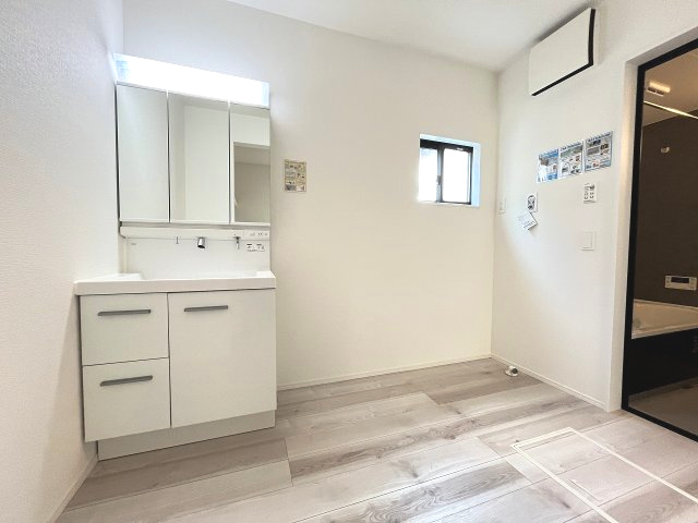 【洗面所】 | 糟屋郡粕屋町江辻6期　1号棟（全1棟）【仲介手数料無料・0円】 | 現地写真。