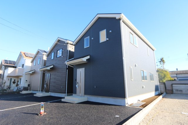 【Cradle garden】国分寺市東戸倉第４の外観|サミットストア・いなげやが徒歩10分圏内、毎日のお買い物便利です。