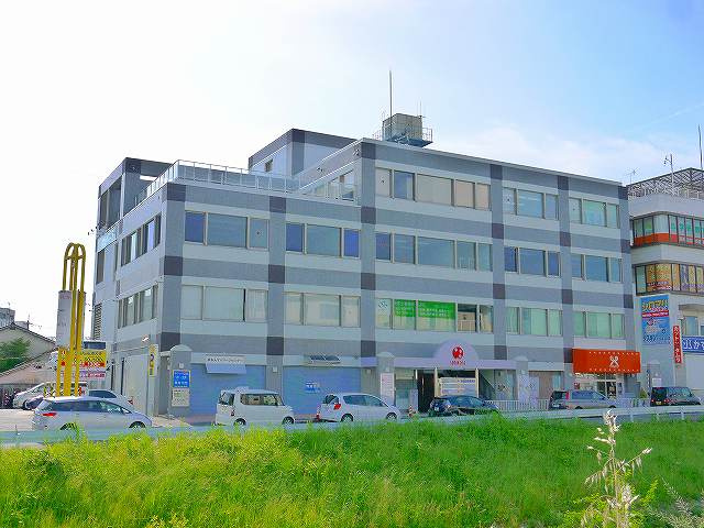 サンローゼビルの外観