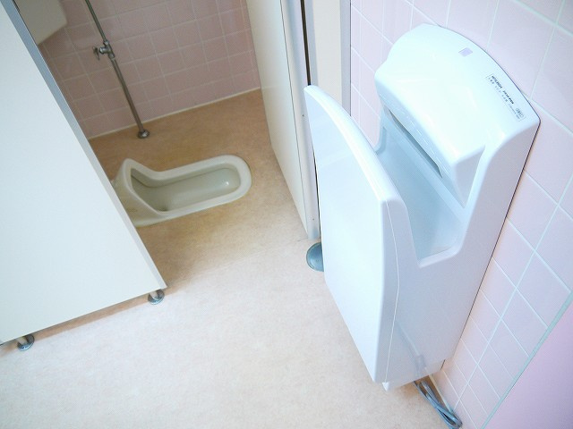 サンローゼビルのトイレ