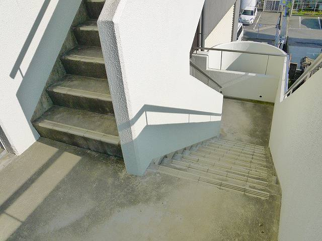 サンローゼビルのその他