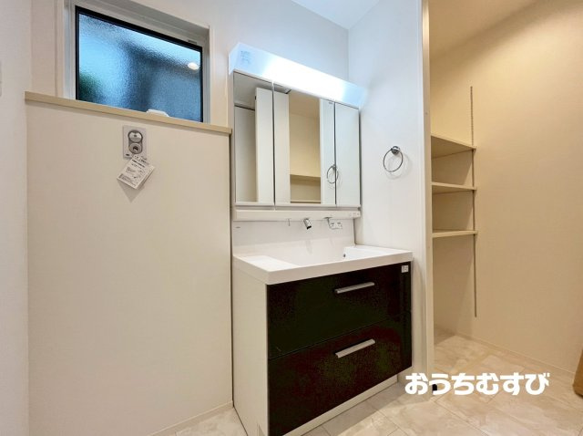 名東区貴船(全3棟)の独立洗面台