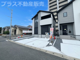 【外観】 | 現地写真。プラス不動産販売なら、現場の全ての棟をまとめてご見学頂けます。