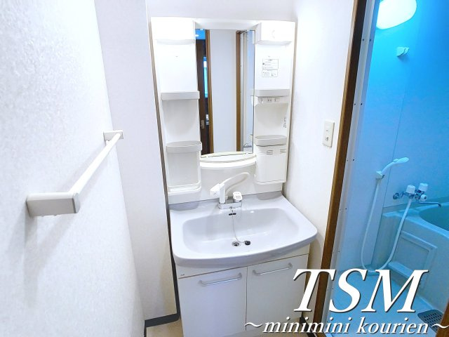 ハイツ浄土寺の独立洗面台