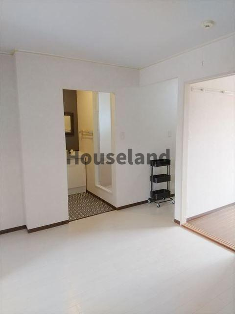 カンファーツリービューの居間・リビング