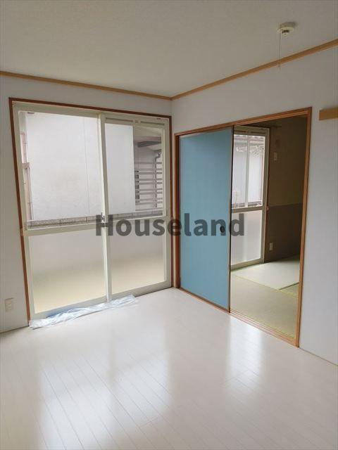 カンファーツリービューの洋室