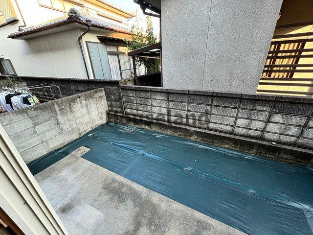 カンファーツリービューの庭