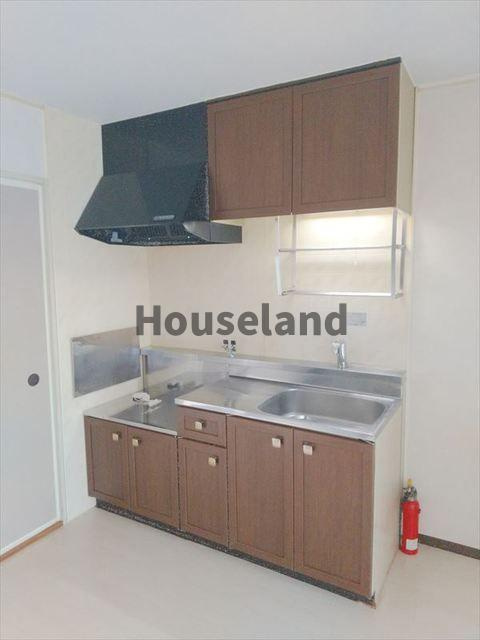 カンファーツリービューのキッチン