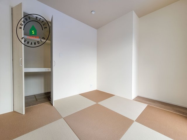 熊本市東区榎町第3-1棟(1号棟)の内観：施工例|将来的に、琉球畳を引きまして和室風にすることも可能です。