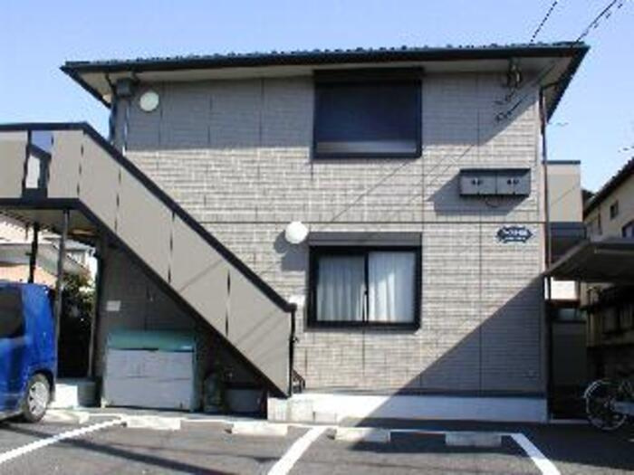 ノーブル富里のエントランス