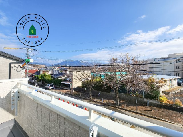 糟屋郡志免町王子2丁目第1-8棟（2号棟）の展望|窓から緑が見える物件も魅力的です。