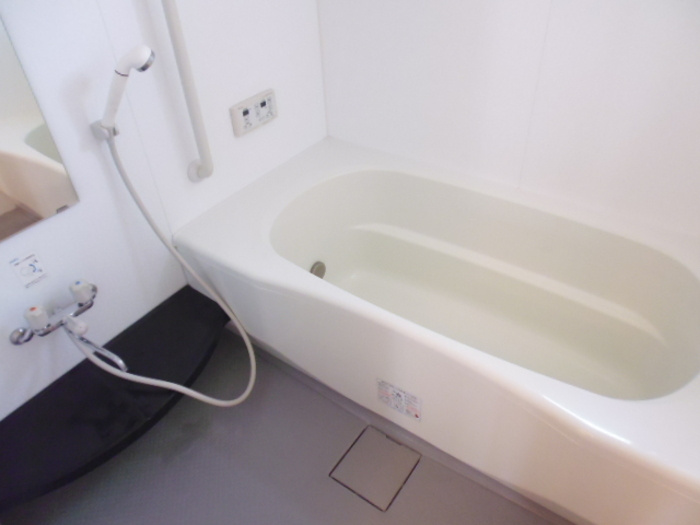 アヴニールの浴室|お風呂です