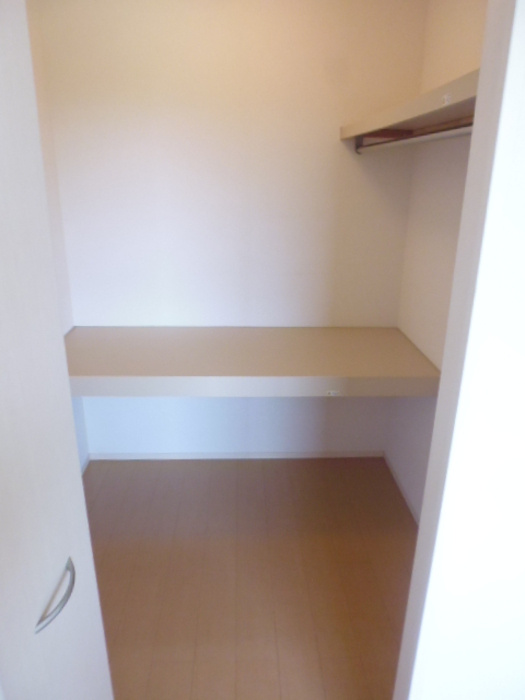 アヴニールの収納|小物を収納するのに便利です