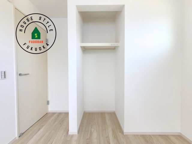 福岡市東区八田3丁目第11-2棟（2号棟）　の内観：施工例|収納には困りません。