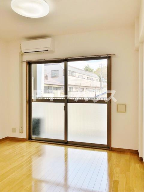 アネックスの居間・リビング