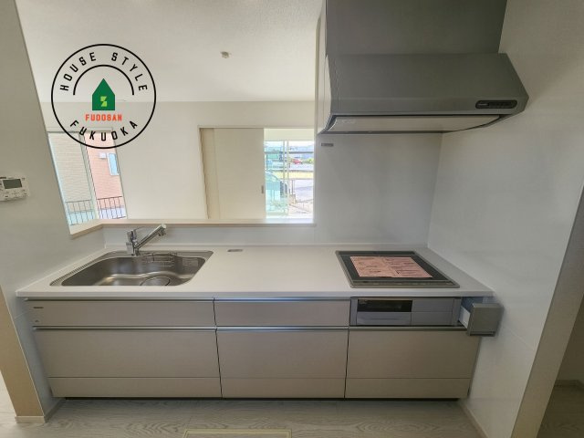 福岡市東区多々良2丁目第5-1棟（1号棟）のキッチン|キッチン。グリル・食器洗い乾燥機・浄水器も完備。