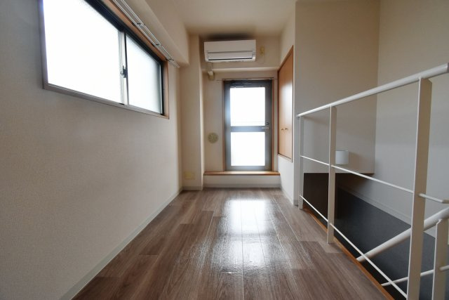 Sempre Vita甲子園の洋室