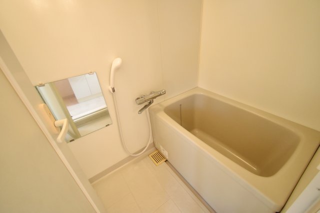 Sempre Vita甲子園の浴室