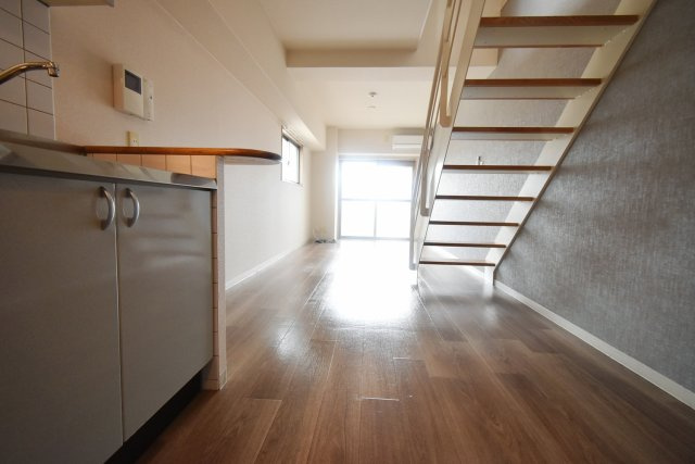 Sempre Vita甲子園の居間・リビング