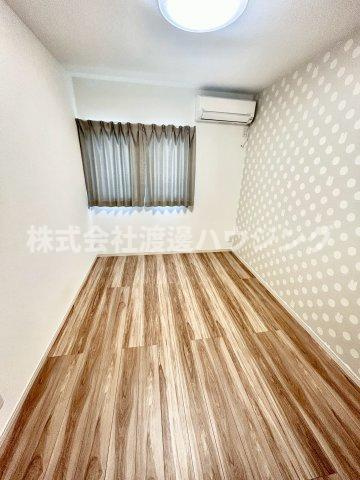 広瀬4丁目一戸建の洋室