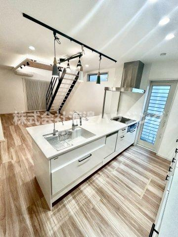 広瀬4丁目一戸建のキッチン
