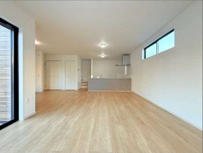 仲介手数料無料　KEIAI GRACE入間市東藤沢８期の居間・リビング